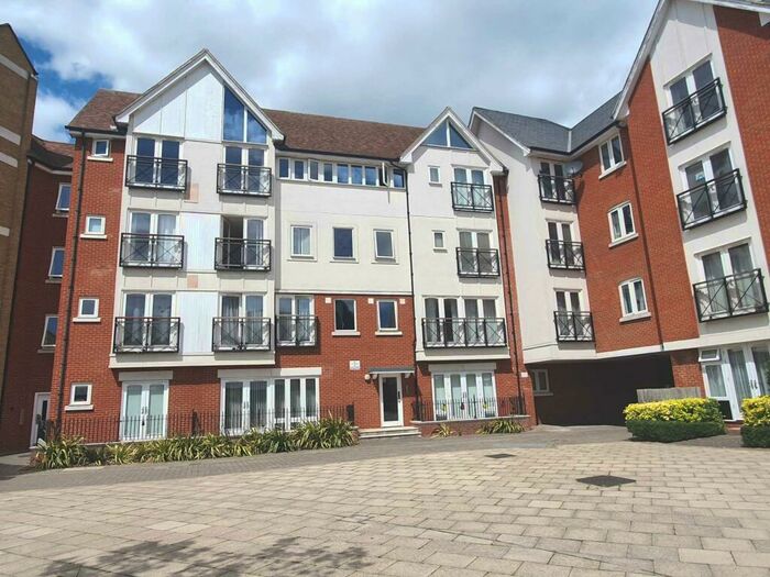 2 Bedroom Apartment To Rent In Tannery Square, Canterbury, CT1