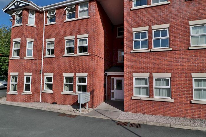 2 Bedroom Flat To Rent In Ashfield Gardens, Latchford, Warrington, WA4