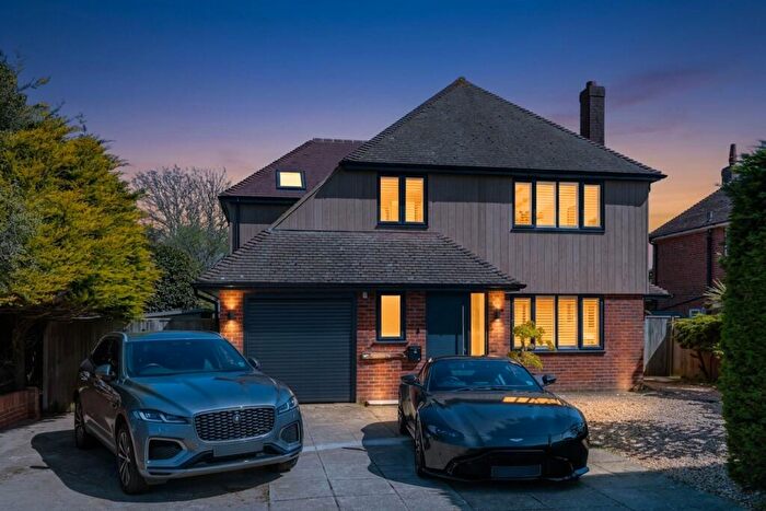 4 Bedroom Detached House For Sale In Golden Avenue, East Preston, BN16