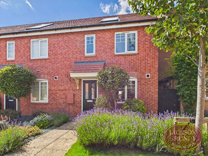 3 Bedroom End Of Terrace House For Sale In Maxwell Walk, Duston, NN5
