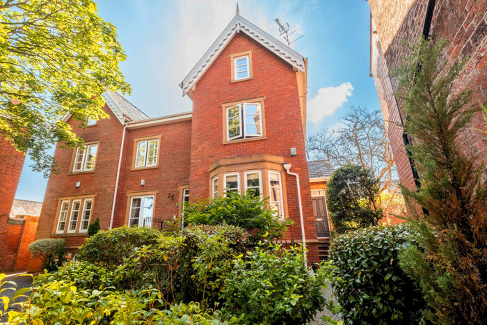 4 Bedroom Town House To Rent In Hastings Court, Lytham, FY8