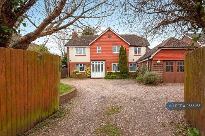 5 Bedroom Detached House To Rent In Offington Lane, Worthing, BN14