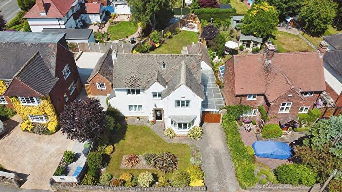 3 Bedroom Detached House For Sale In Highfield Lane, Newbold, Chesterfield, S41