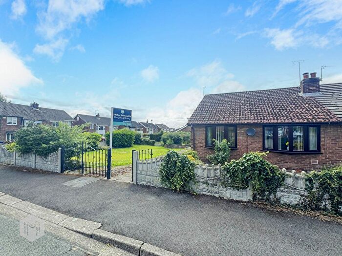 2 Bedroom Bungalow For Sale In Hertford Drive, Tyldesley, Manchester, Greater Manchester, M29