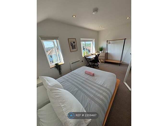 5 Bedroom Detached House To Rent In Bevendean Road, Brighton, BN2