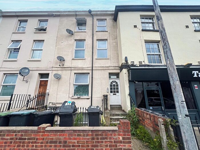 1 Bedroom Flat To Rent In London Road, Northfleet, Gravesend, Kent, DA11