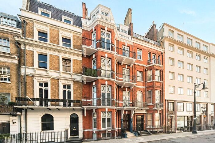 1 Bedroom Flat To Rent In Half Moon Street, London, W1J