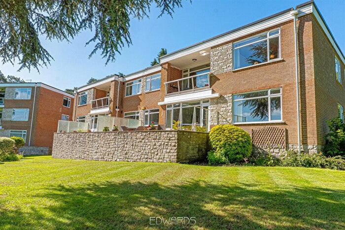 3 Bedroom Apartment For Sale In Golf Links Road, Ferndown, BH22