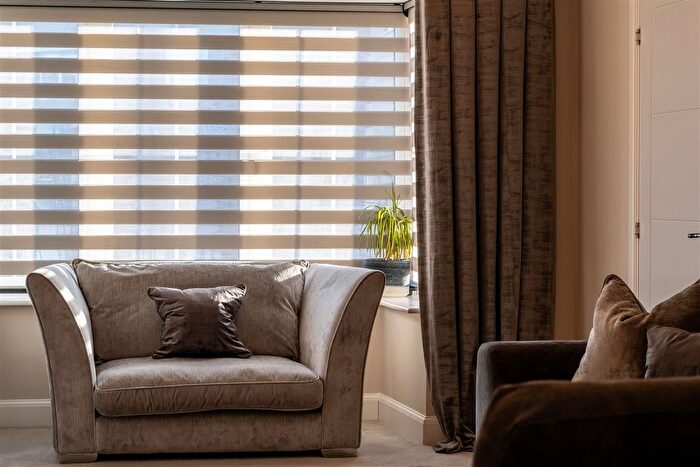 4 Bedroom Detached House For Sale In Summerhouse Drive, Sheffield, S8