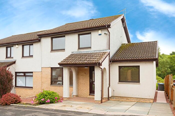 4 Bedroom Semi-Detached House For Sale In Castle Grove, Kilbirnie, KA25