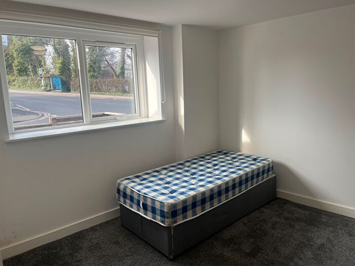 1 Bedroom Flat To Rent In Hawthorn Avenue, Timperley, WA15