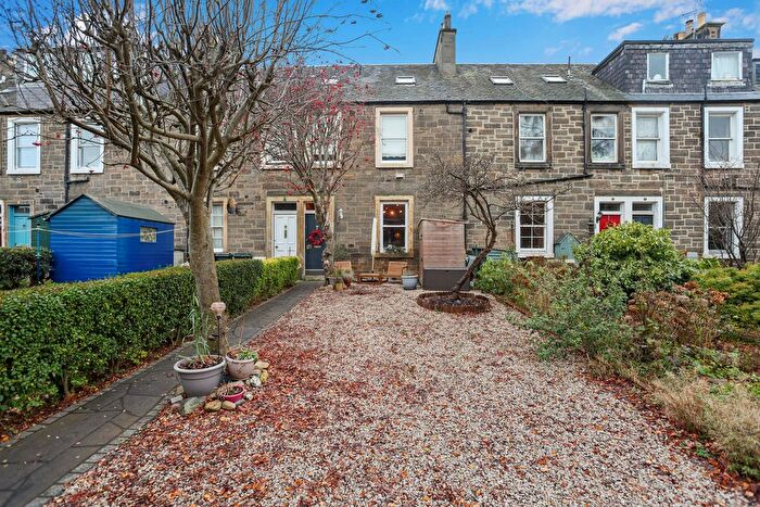 1 Bedroom Flat For Sale In Hawthornbank Terrace, Edinburgh, EH6