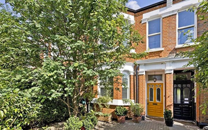 4 Bedroom Terraced House To Rent In Barlby Road, London, W10