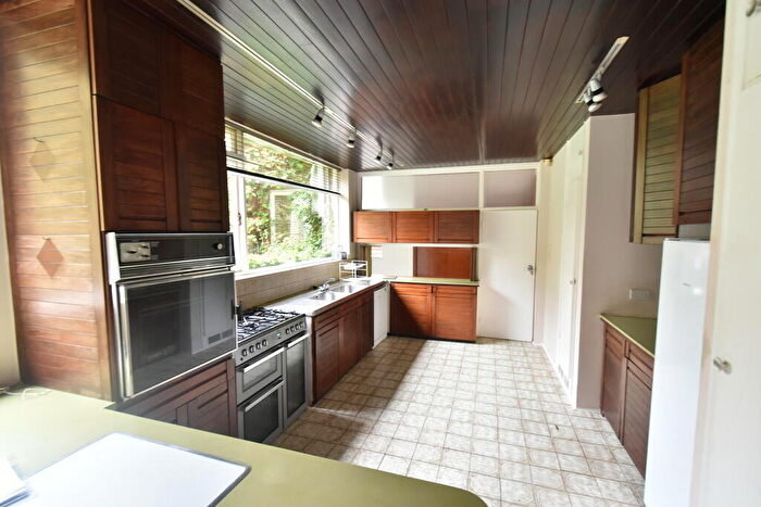 4 Bedroom Detached House To Rent In Hill Brow, Hove, BN3