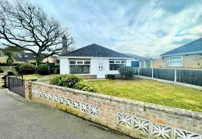 2 Bedroom Detached Bungalow For Sale In Robertson Road, North Hykeham, LN6