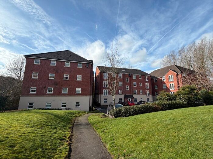 2 Bedroom Apartment For Sale In Stonemere Drive, Radcliffe, Manchester, M26