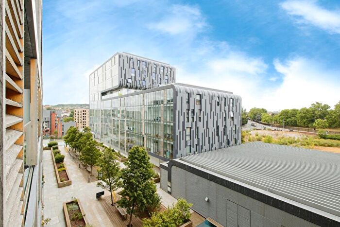 1 Bedroom Flat For Sale In Love Lane, London, SE18