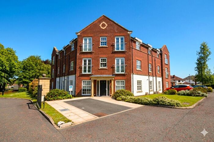 2 Bedroom Flat For Sale In Montvale House, Priorswood Grove, Liverpool, L14