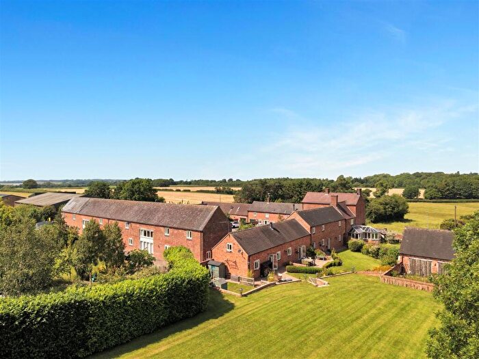 4 Bedroom Barn Conversion For Sale In Farm Town Lane, Coleorton, LE67