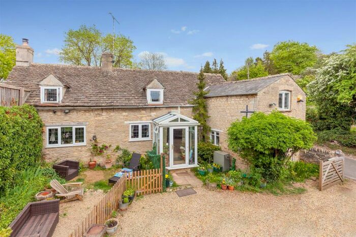 3 Bedroom Cottage For Sale In Bridge Street, Shilton, OX18