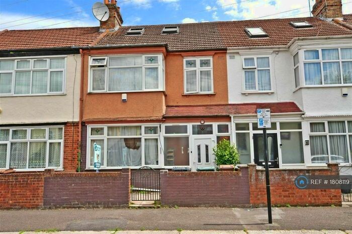 4 Bedroom Terraced House To Rent In Garner Road, London, E17