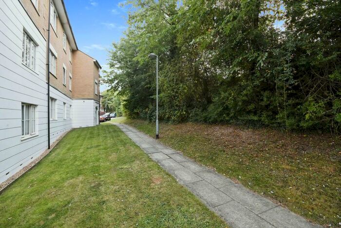 2 Bedroom Apartment To Rent In The Yard, Braintree, CM7