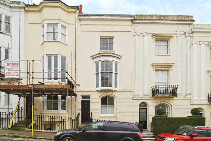 3 Bedroom Terraced House For Sale In Hampton Place, Brighton, BN1