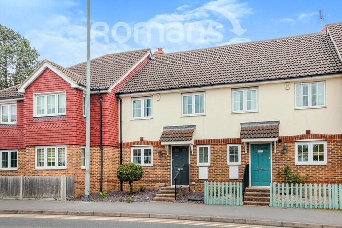 3 Bedroom Terraced House To Rent In Chislett Gardens, Sandhurst, GU47