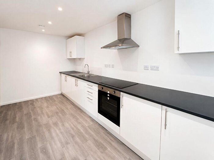 1 Bedroom Flat To Rent In Botley Road, Southampton, SO32