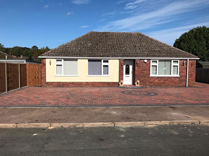 3 Bedroom Detached Bungalow For Sale In West Drive, Brandon, IP27