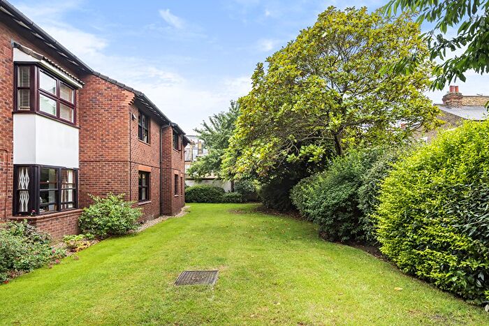 1 Bedroom Flat To Rent In Holley Road, London, W3