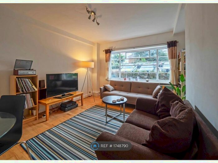 2 Bedroom Flat To Rent In Hornsey Lane, Highgage, N6