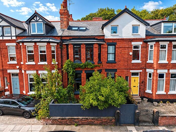 6 Bedroom Terraced House For Sale In Dunraven Road, West Kirby, Wirral, Merseyside, CH48