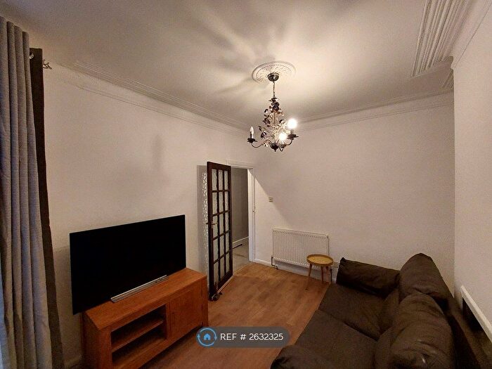 1 Bedroom Flat To Rent In Newham, London, E6