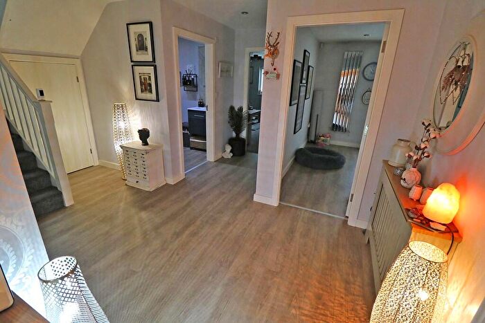3 Bedroom Bungalow For Sale In Christophers Meadow, West Butterwick, DN17
