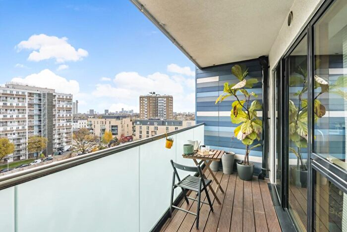 2 Bedroom Flat To Rent In Albert Road, London, NW6