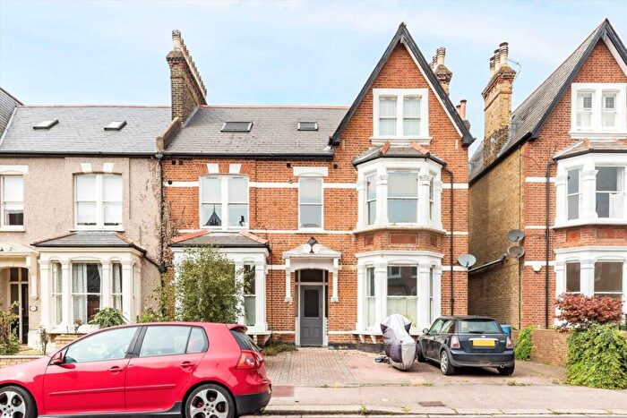1 Bedroom Flat For Sale In Mundania Road, East Dulwich, SE22