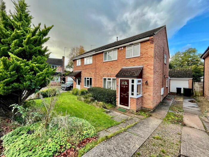 3 Bedroom House To Rent In Raglan Grove, Kenilworth, CV8