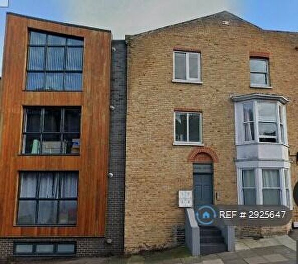 2 Bedroom Flat To Rent In Addington Street, Margate, CT9