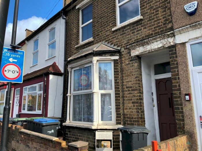 1 Bedroom Flat To Rent In Montague Road, Edmonton, N18