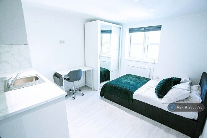 Studio To Rent In Sturton Street, Cambridge, CB1