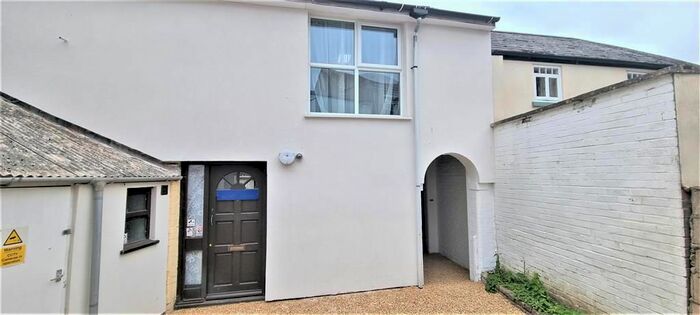 2 Bedroom Mews House To Rent In High Street, Holbeach, Spalding, PE12