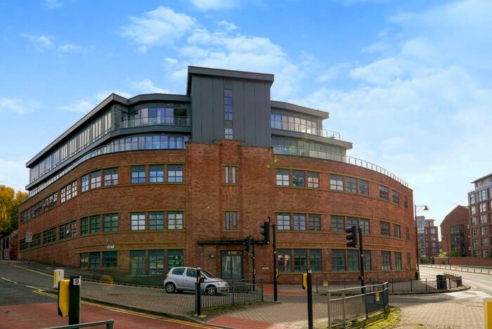 3 Bedroom Apartment To Rent In East Street, Leeds, West Yorkshire, LS9