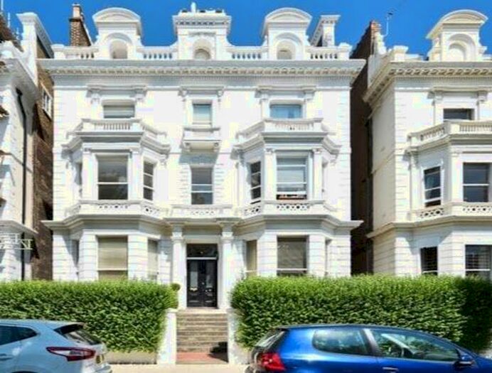 Studio To Rent In Pembridge Square, London W2