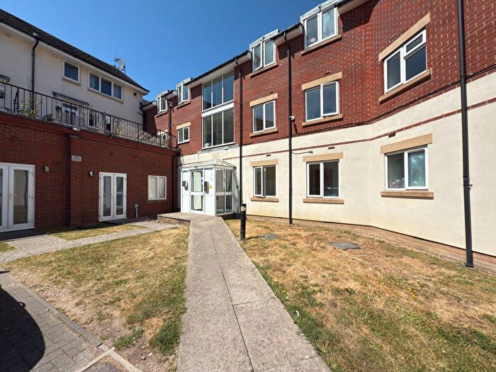 2 Bedroom Flat To Rent In Forton Road, Gosport, PO12