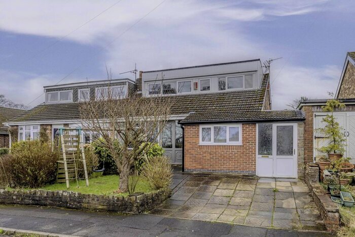 4 Bedroom Semi-Detached House For Sale In Howard Close, Stoke On Trent, ST9