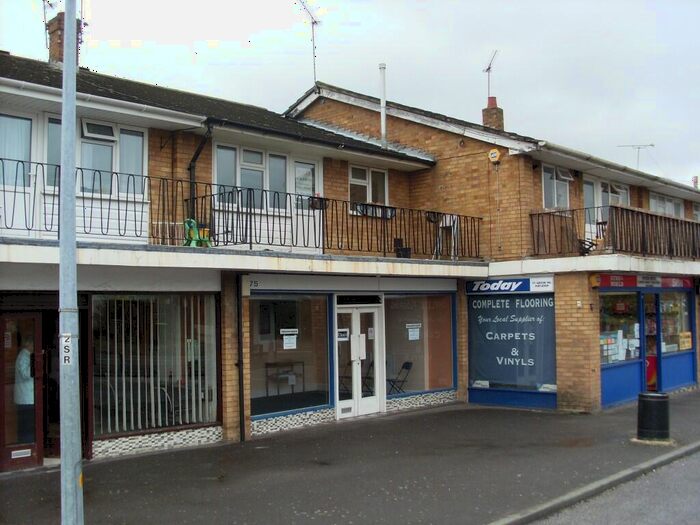 2 Bedroom Flat To Rent In Grove Road, Rayleigh, Essex, SS6
