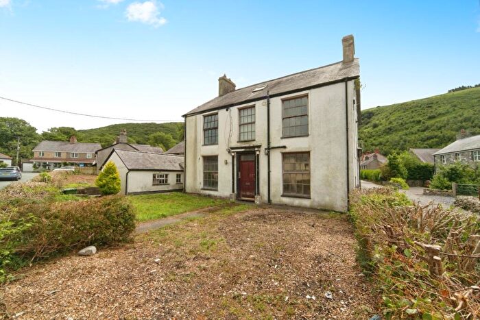 4 Bedroom Detached House For Sale In Abergwyngregyn, Llanfairfechan, Gwynedd, LL33