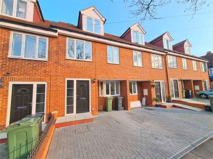 3 Bedroom Terraced House To Rent In Rosedene Avenue, Streatham, London, SW16