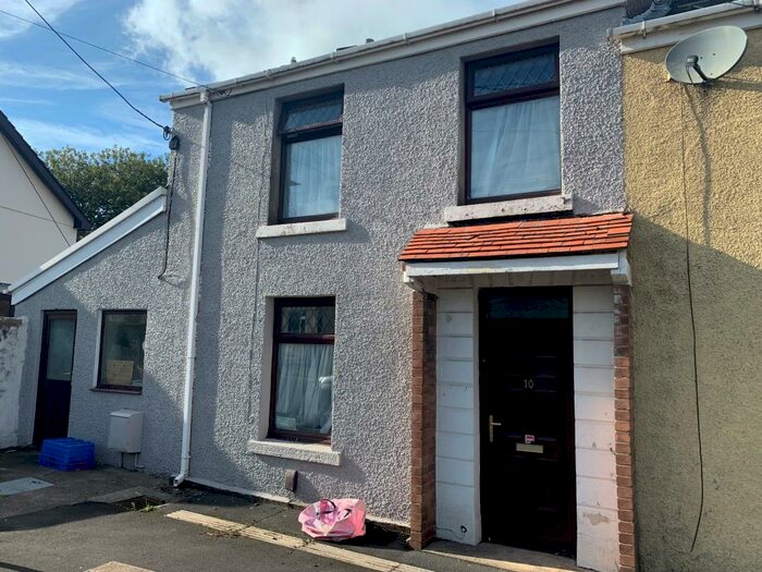 2 Bedroom End Of Terrace House To Rent In Mount Street, Gowerton, SA4